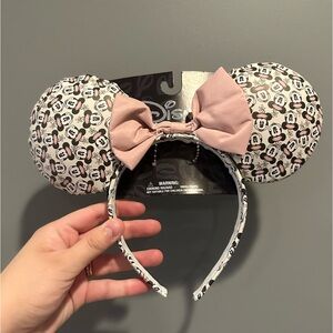 NWT Minnie Ears